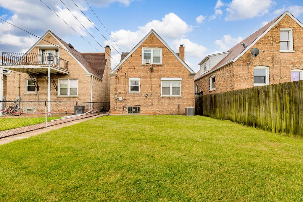 8614 S PRAIRIE Avenue, Chicago, IL 60619 — photo 4