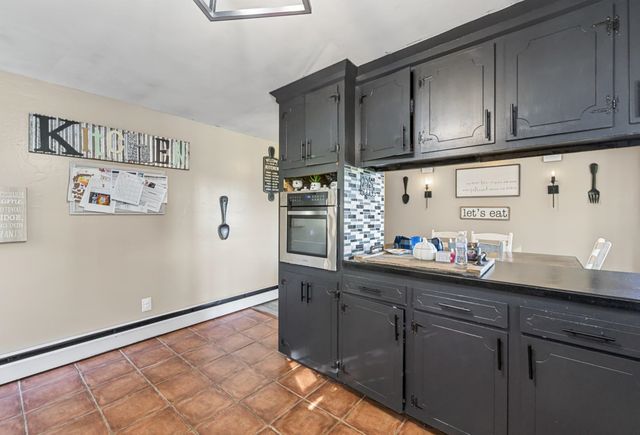 53 Pillsbury Road, Londonderry, NH 03053