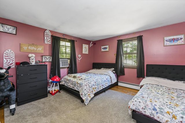 53 Pillsbury Road, Londonderry, NH 03053