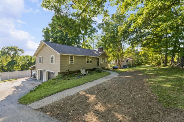 53 Pillsbury Road, Londonderry, NH 03053