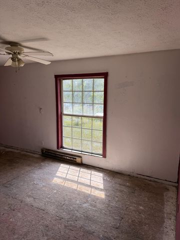 208 Strawberry Lane, Olive Hill, KY 41164