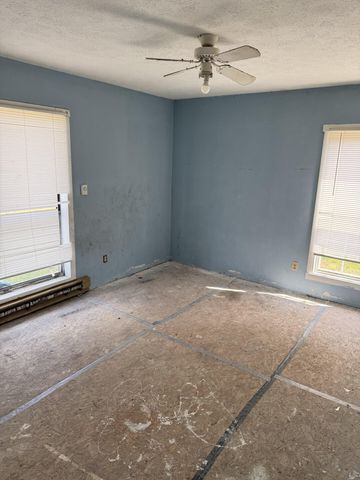 208 Strawberry Lane, Olive Hill, KY 41164
