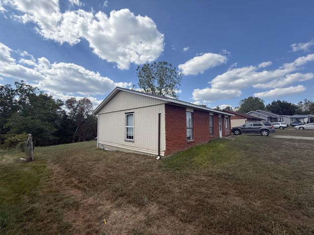 208 Strawberry Lane, Olive Hill, KY 41164