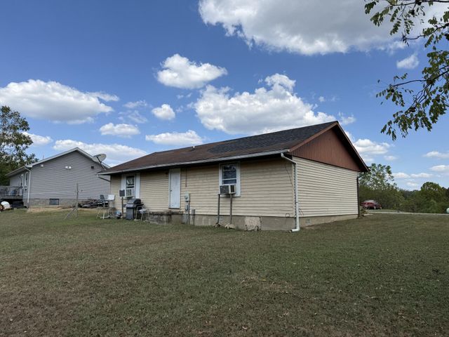 208 Strawberry Lane, Olive Hill, KY 41164