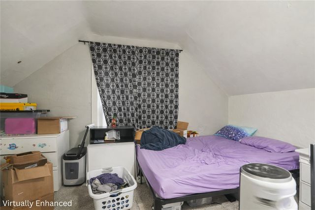 714 E Ave NW, Cedar Rapids, IA 52405