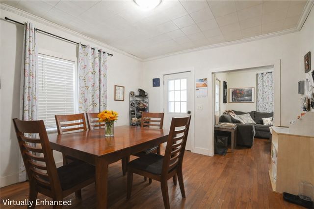 714 E Ave NW, Cedar Rapids, IA 52405