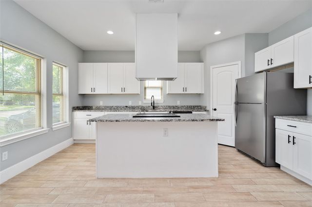 5754 Reed Road B, Houston, TX 77033