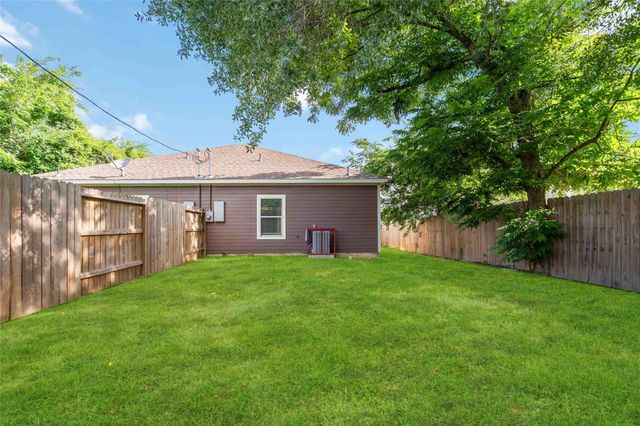 5754 Reed Road B, Houston, TX 77033