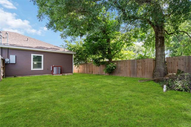 5754 Reed Road B, Houston, TX 77033