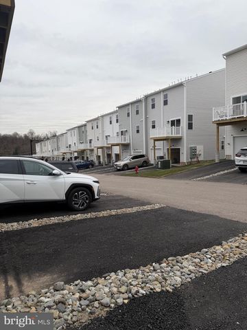 763 PLATINUM DR, Phoenixville, PA 19460