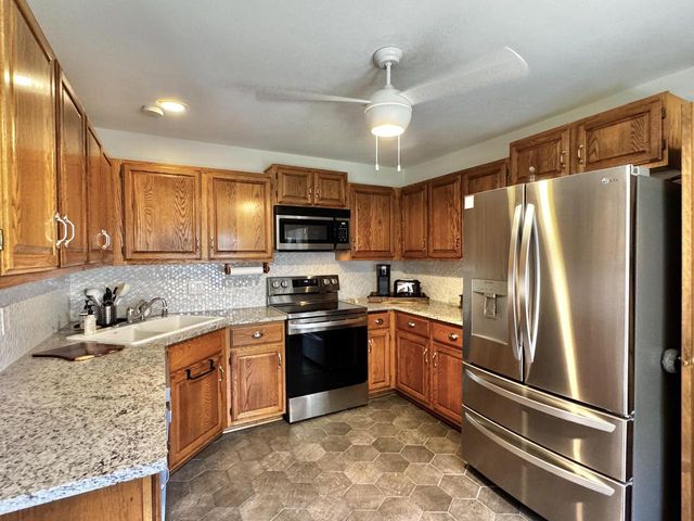 N34W23871 Grace AVENUE, Pewaukee, WI 53072