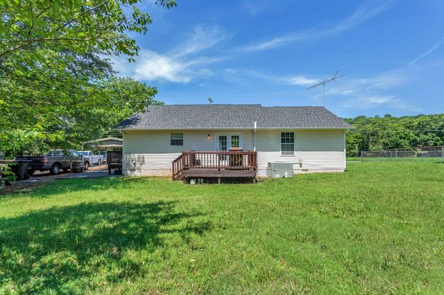 2915 Campbellsville Pike, Columbia, TN 38401