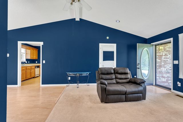 2915 Campbellsville Pike, Columbia, TN 38401