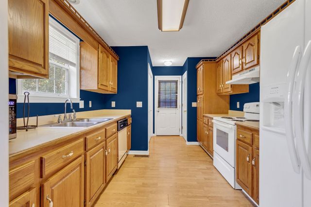 2915 Campbellsville Pike, Columbia, TN 38401