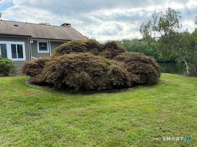 35 Greenwood Drive, Trumbull, CT 06611