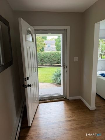 35 Greenwood Drive, Trumbull, CT 06611