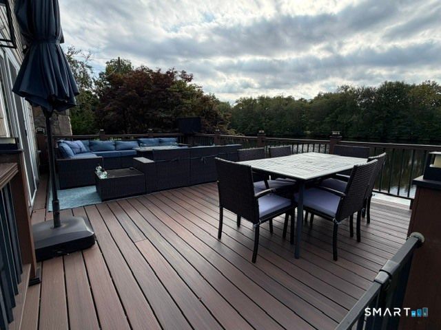 35 Greenwood Drive, Trumbull, CT 06611