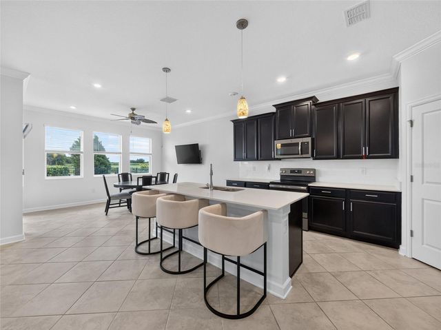8813 BETH PAGE LANE, Davenport, FL 33896