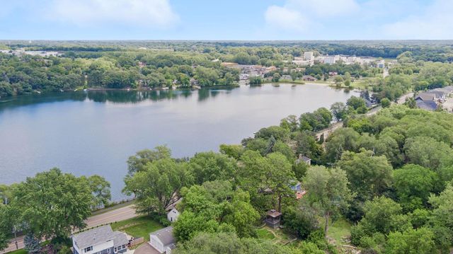 338 Mccarrons Boulevard S, Roseville, MN 55113