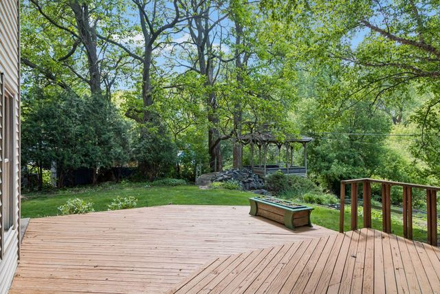 338 Mccarrons Boulevard S, Roseville, MN 55113