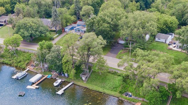 338 Mccarrons Boulevard S, Roseville, MN 55113