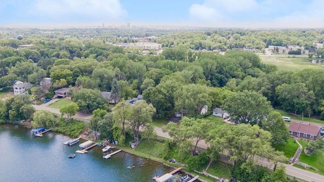 338 Mccarrons Boulevard S, Roseville, MN 55113