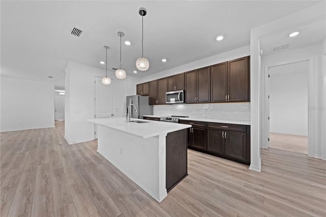 920 LIVESTOCK LOOP, St Cloud, FL 34771