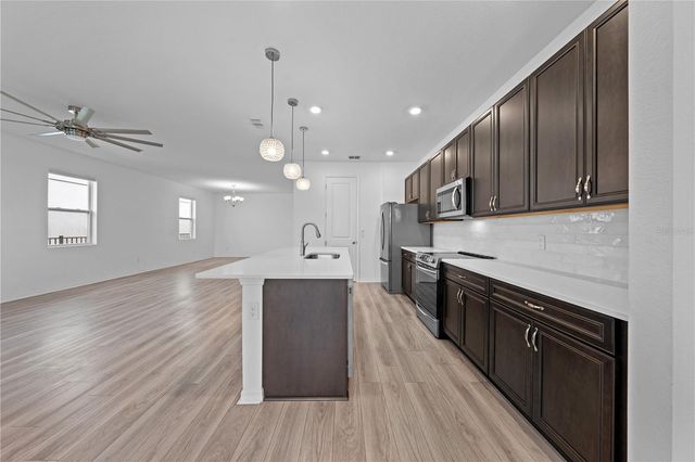 920 LIVESTOCK LOOP, St Cloud, FL 34771