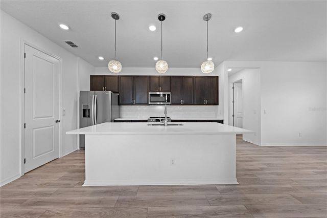 920 LIVESTOCK LOOP, St Cloud, FL 34771