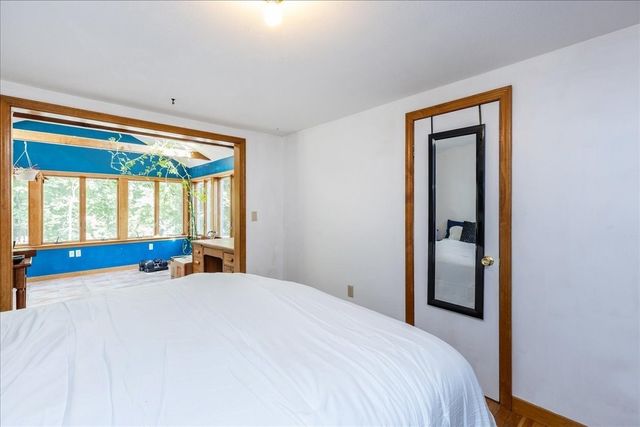 43 Crestwood Cir, Lawrence, MA 01843