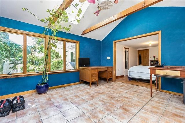 43 Crestwood Cir, Lawrence, MA 01843