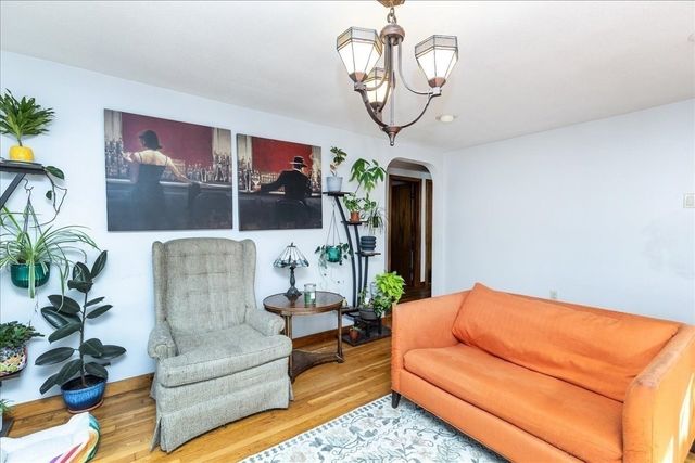 43 Crestwood Cir, Lawrence, MA 01843