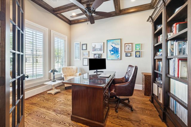 1525 Wakefield Drive, Houston, TX 77018