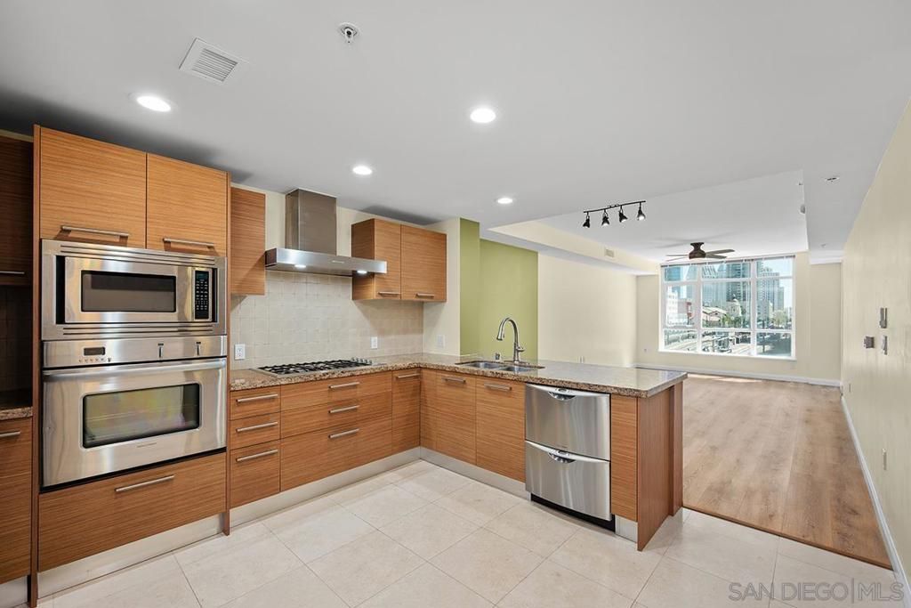1431 Pacific Hwy 406, San Diego, CA 92101 — photo 2
