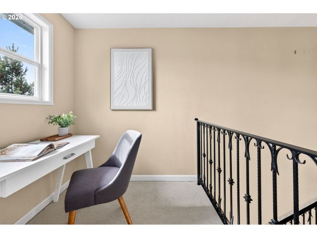 1195 Nw GARIBALDI St, Hillsboro, OR 97124