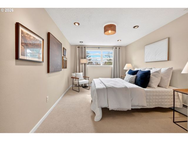 1195 Nw GARIBALDI St, Hillsboro, OR 97124