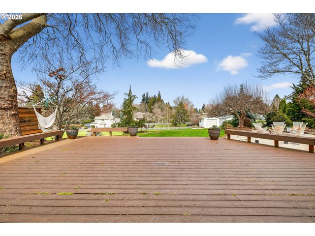 1195 Nw GARIBALDI St, Hillsboro, OR 97124