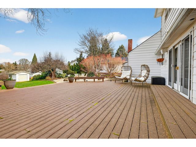 1195 Nw GARIBALDI St, Hillsboro, OR 97124