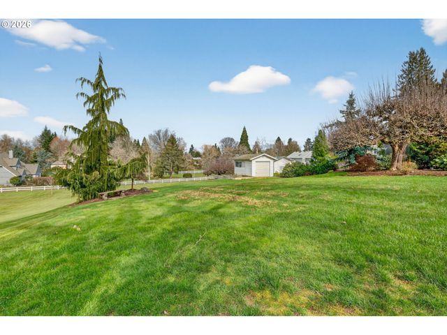 1195 Nw GARIBALDI St, Hillsboro, OR 97124