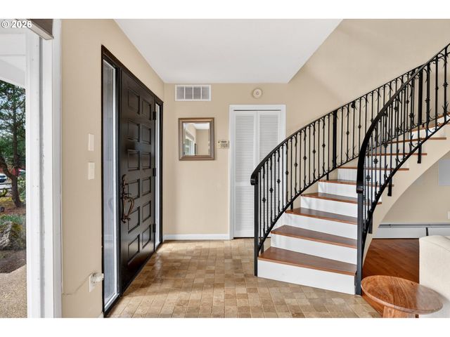 1195 Nw GARIBALDI St, Hillsboro, OR 97124