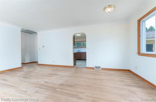 9648 Hyne Road, Brighton, MI 48114