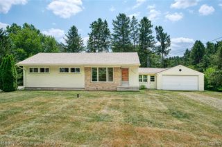 9648 Hyne Road, Brighton, MI 48114