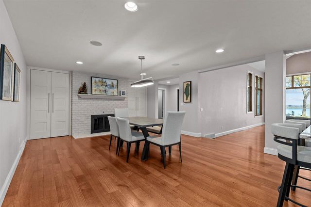 104 LIMEKILN DRIVE, Neenah, WI 54952