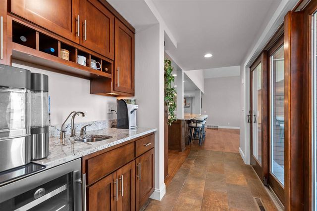 104 LIMEKILN DRIVE, Neenah, WI 54952