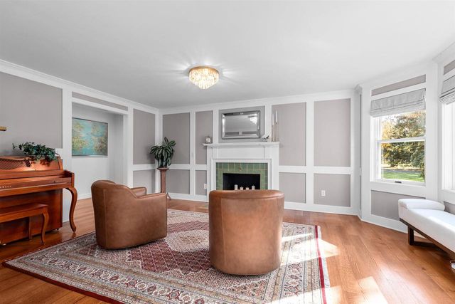 104 LIMEKILN DRIVE, Neenah, WI 54952