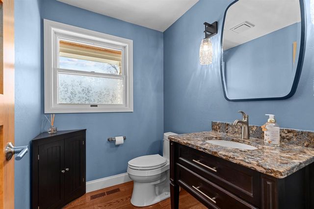 104 LIMEKILN DRIVE, Neenah, WI 54952