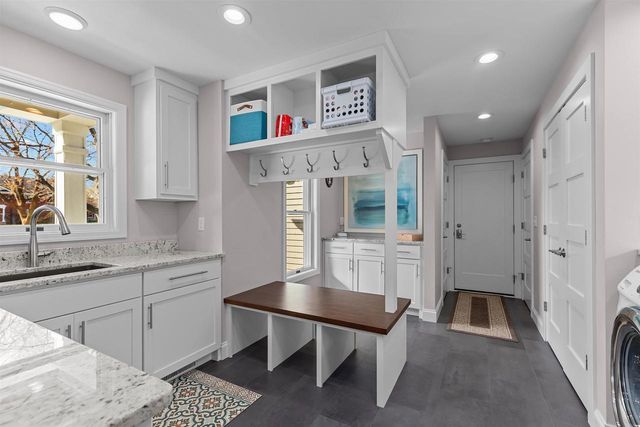 104 LIMEKILN DRIVE, Neenah, WI 54952