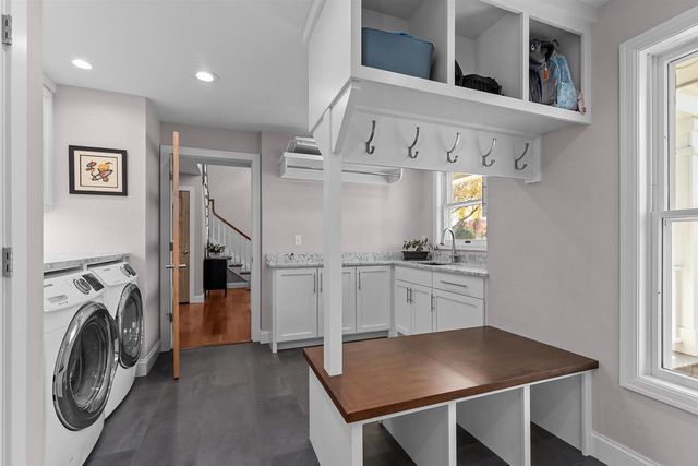 104 LIMEKILN DRIVE, Neenah, WI 54952