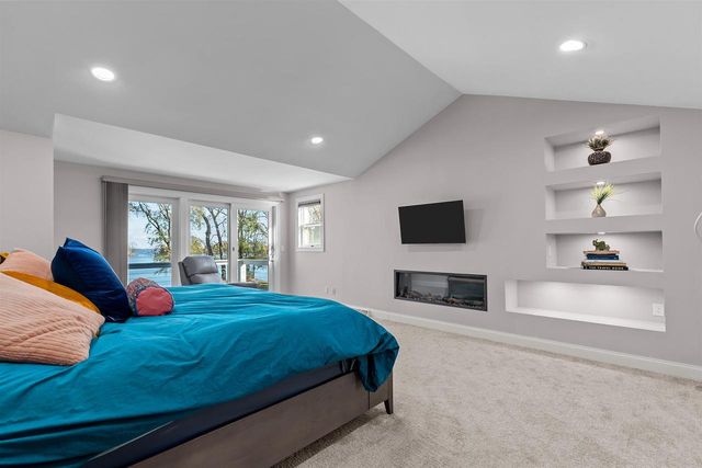 104 LIMEKILN DRIVE, Neenah, WI 54952