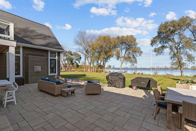 104 LIMEKILN DRIVE, Neenah, WI 54952